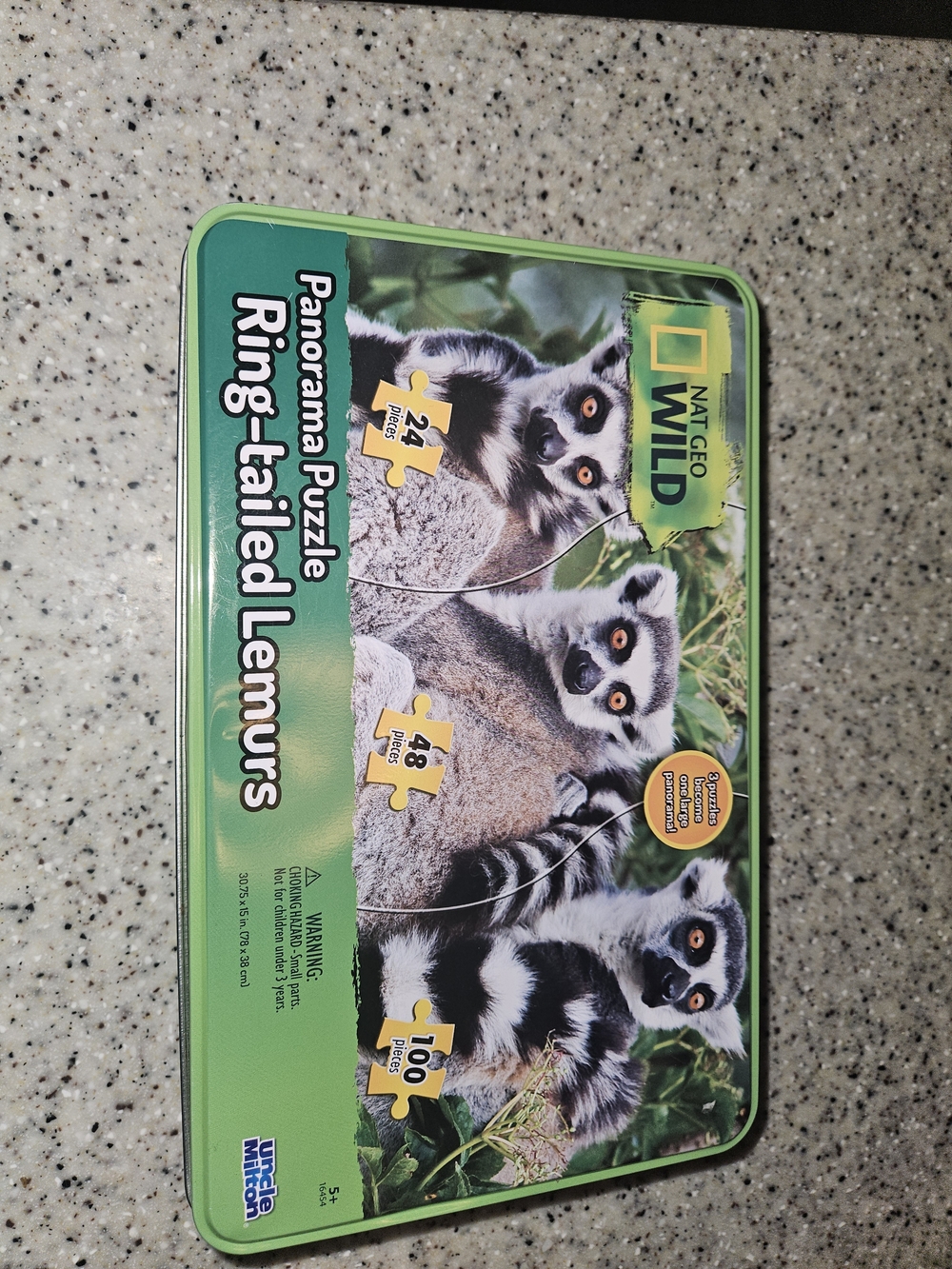 National Geographic Ring-Tailed Lemurs Puzzle Tin - Green, Black, White
